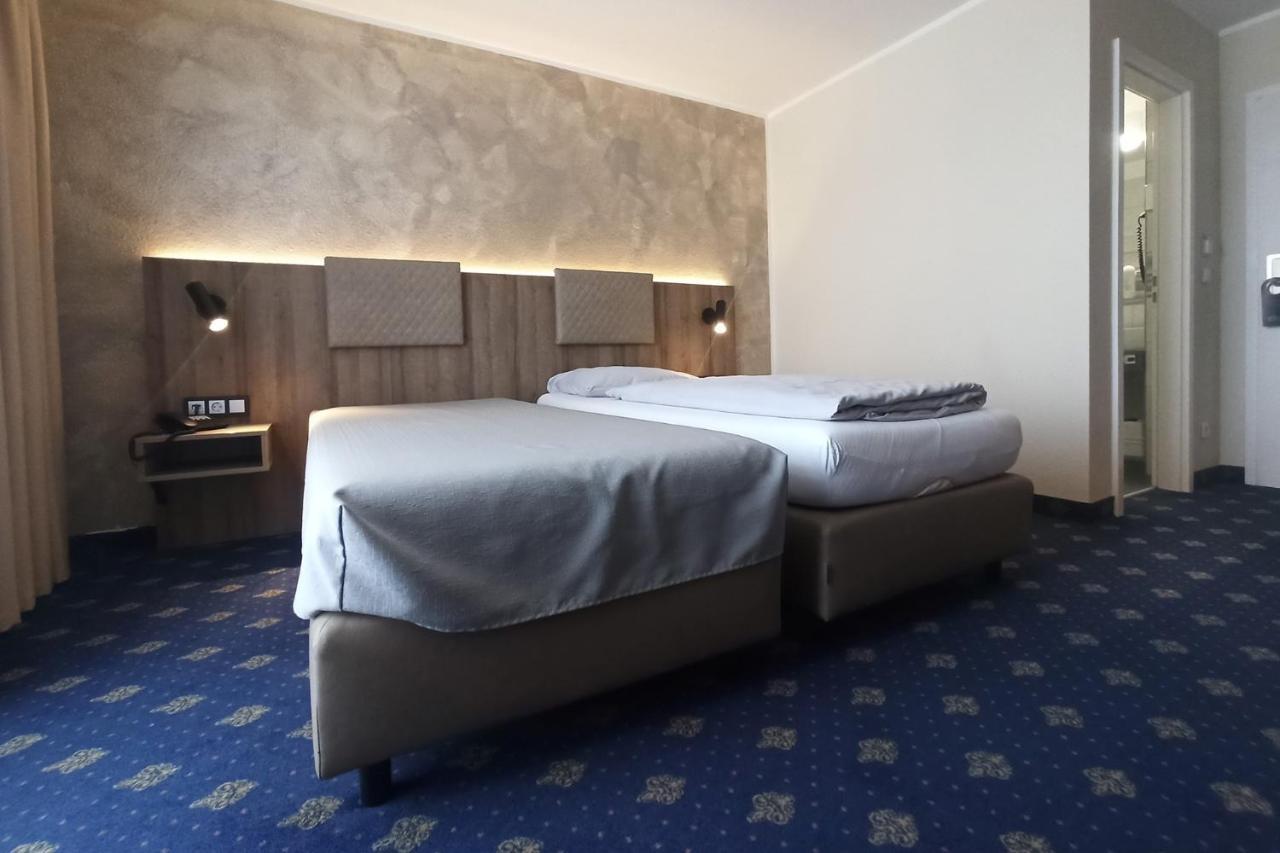 Hotel Garni Arcis Gomaringen Extérieur photo